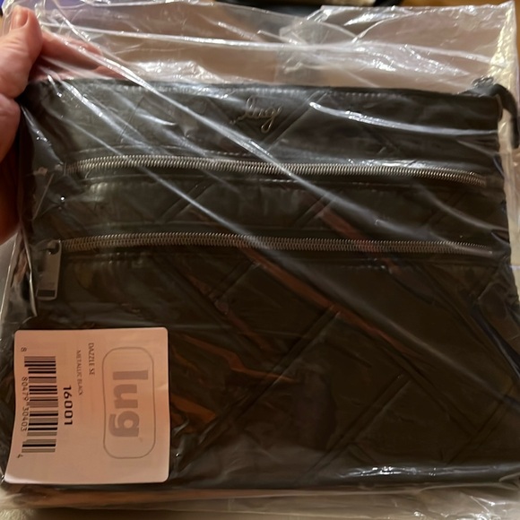 Lug Dazzle SE Crossbody Bag in Metallic Black NWT - Picture 2 of 6